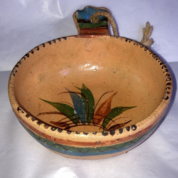 Vintage Tonala Mexican Pottery decorative hand-painted clay bowls, Two 11016 - Picture 7 of 12